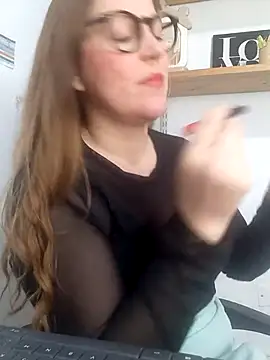 Snapshot of SofiEsteves chatting on May 12, 2:14 pm SofiEsteves online show from May 12, 2:14 pm