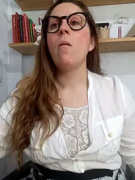 Snapshot of SofiEsteves chatting on May 13, 1:41 pm SofiEsteves online show from May 13, 1:41 pm