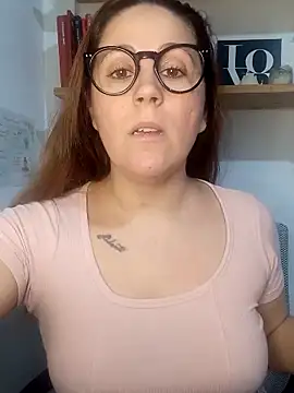 Snapshot of SofiEsteves chatting on May 25, 4:24 pm SofiEsteves online show from May 25, 4:24 pm