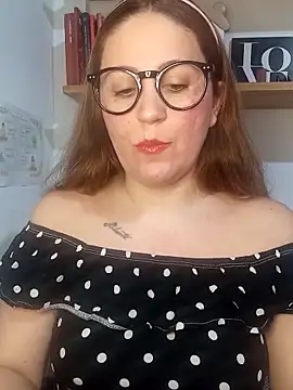 Snapshot of SofiEsteves chatting on June 9, 1:56 pm SofiEsteves online show from June 9, 1:56 pm