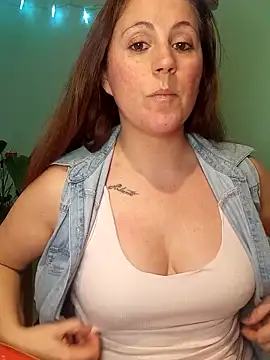 Snapshot of SofiEsteves chatting on June 14, 8:44 pm SofiEsteves online show from June 14, 8:44 pm