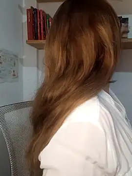 Snapshot of SofiEsteves chatting on June 16, 1:03 pm SofiEsteves online show from June 16, 1:03 pm