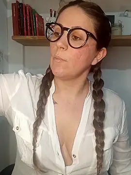 SofiEsteves online show from June 18, 5:28 pm