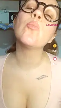 SofiEsteves online show from July 17, 12:34 pm
