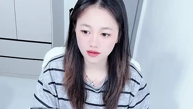 Amireux-8 online show from February 2, 5:06 am