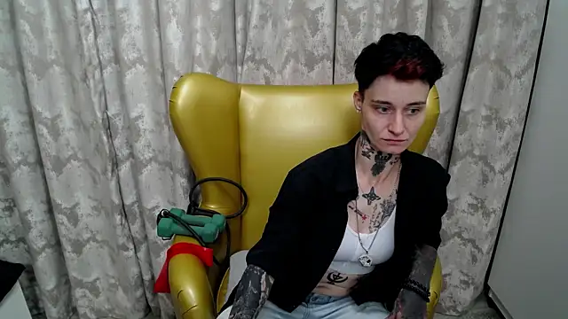 Snapshot of KennyXSX chatting on July 13, 1:58 pm KennyXSX online show from July 13, 1:58 pm