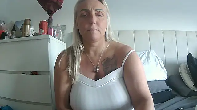 theblondecocklover online show from April 28, 6:46 pm