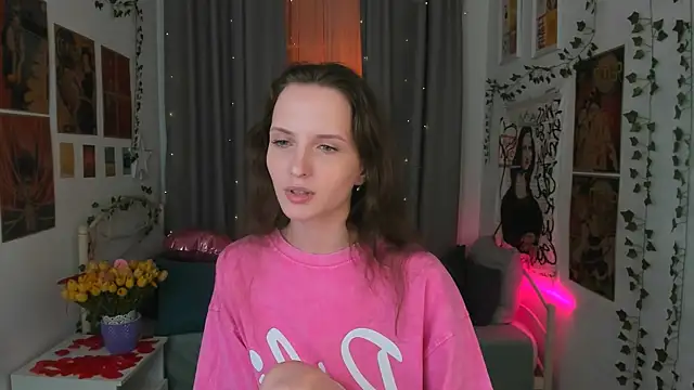 Snapshot of Ariadna_Shy chatting on February 16, 2:31 am Ariadna Shy online show from February 16, 2:31 am