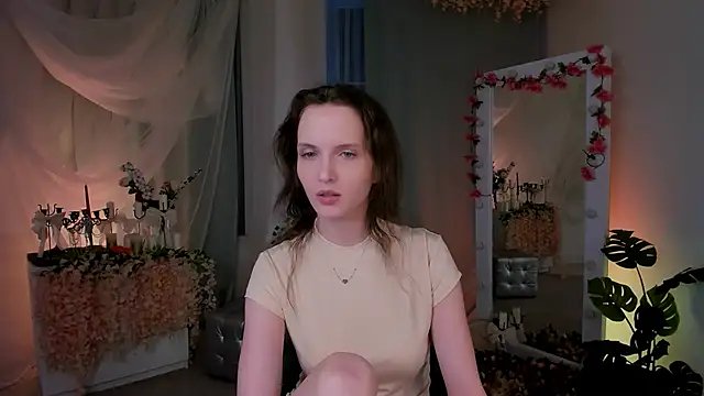 Snapshot of Ariadna_Shy chatting on February 17, 5:58 am Ariadna Shy online show from February 17, 5:58 am