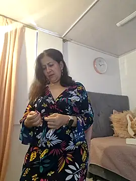 christy ant online show from July 8, 6:56 pm