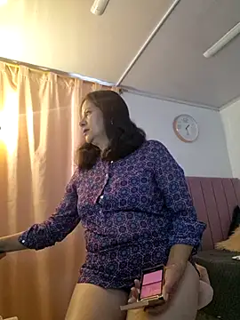 christy ant online show from July 30, 6:29 pm