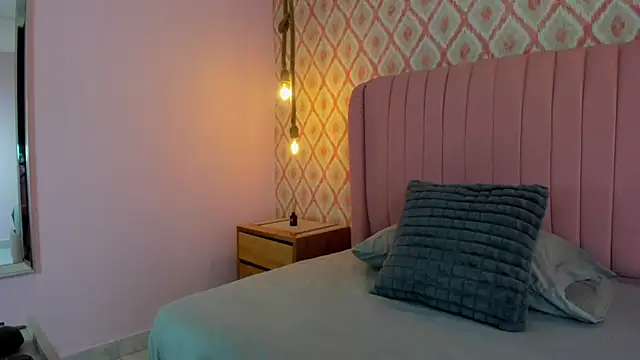 clarise hall3 online show from June 6, 12:21 pm
