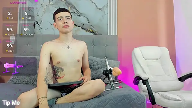 alex xhunter online show from May 15, 7:43 pm