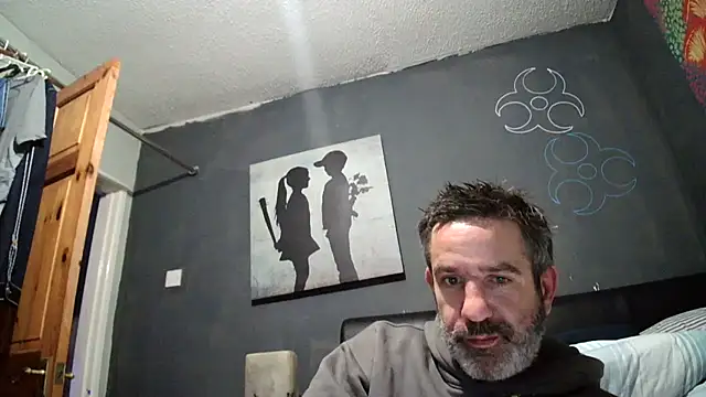 UnhappyDawn773 online show from May 15, 11:34 pm