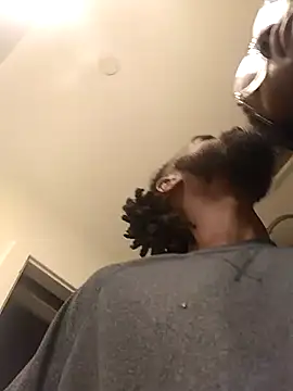 AverageAnt  online show from February 15, 6:54 am