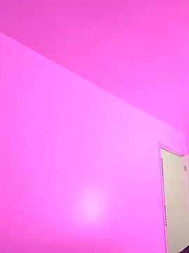 AverageAnt  online show from February 23, 8:01 am