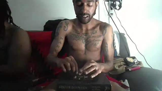 AverageAnt  online show from March 7, 11:24 pm