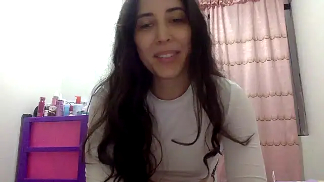 LatinDoll8 online show from July 25, 10:51 pm