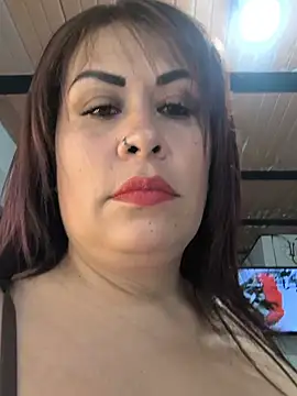 Snapshot of Natymendoza998 chatting on July 8, 10:14 pm Natymendoza998 online show from July 8, 10:14 pm