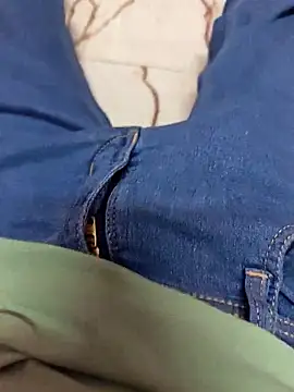 AqueousCrepe online show from February 14, 12:57 pm