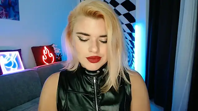 Ariana Saint online show from December 20, 5:31 pm