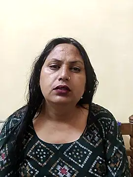 Hotmylips online show from April 24, 3:42 am