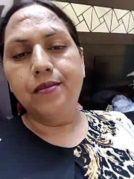 Hotmylips online show from May 2, 2:33 pm