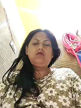 Hotmylips online show from May 5, 12:40 am