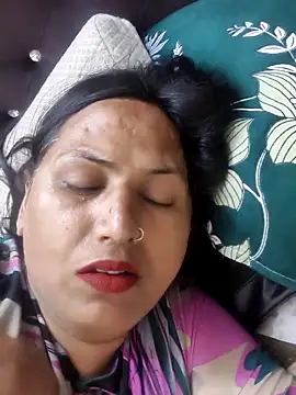 Hotmylips online show from May 5, 4:26 pm