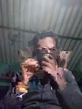 Snapshot of ajay-umar chatting on December 22, 3:09 pm ajay-umar online show from December 22, 3:09 pm