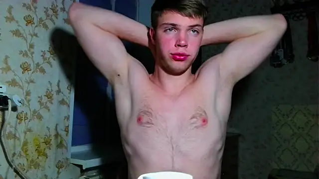 Snapshot of MakedonskiSasha chatting on December 17, 12:11 pm MakedonskiSasha online show from December 17, 12:11 pm