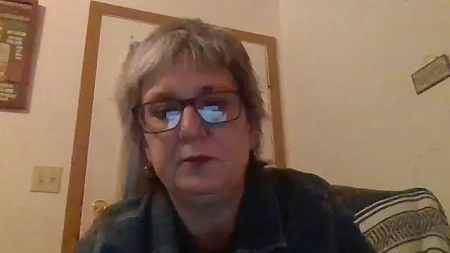 becky1111 online show from May 7, 4:29 am