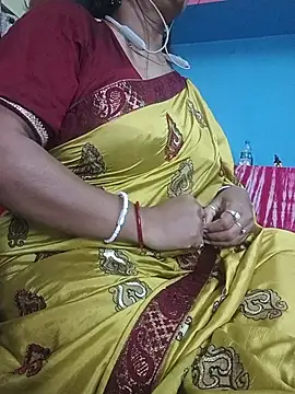 Snapshot of MAHI066 chatting on July 5, 6:15 pm MAHI066 online show from July 5, 6:15 pm
