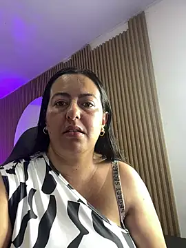 evelyn harpeery online show from July 30, 11:09 am