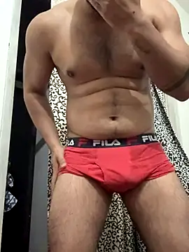 Snapshot of Casonovaz chatting on December 17, 9:32 pm Casonovaz online show from December 17, 9:32 pm