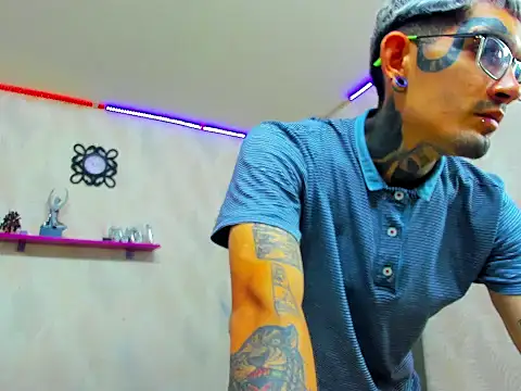 Boy tatto77 online show from February 19, 6:37 pm