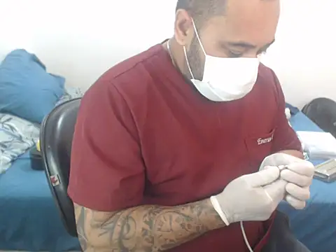 drlluis online show from January 7, 3:25 pm