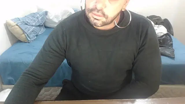 drlluis online show from March 12, 12:33 pm