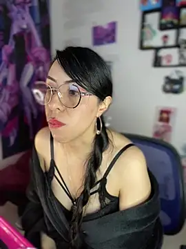 Sky Girl LS online show from April 30, 4:46 pm