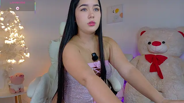 Snapshot of emmy_candy_18 chatting on May 25, 12:05 am emmy candy 18 online show from May 25, 12:05 am