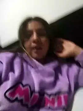 Snapshot of Samy37_ chatting on December 18, 4:40 am Samy37 online show from December 18, 4:40 am