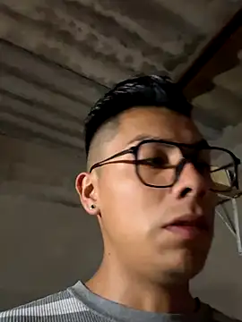 Snapshot of Marko-18 chatting on December 23, 1:03 am Marko-18 online show from December 23, 1:03 am