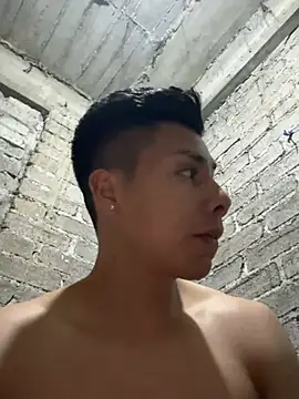 Snapshot of Marko-18 chatting on February 5, 12:26 am Marko-18 online show from February 5, 12:26 am