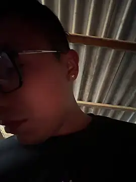 Snapshot of Marko-18 chatting on March 22, 3:04 pm Marko-18 online show from March 22, 3:04 pm