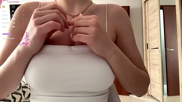 lisa montana online show from July 29, 8:12 am