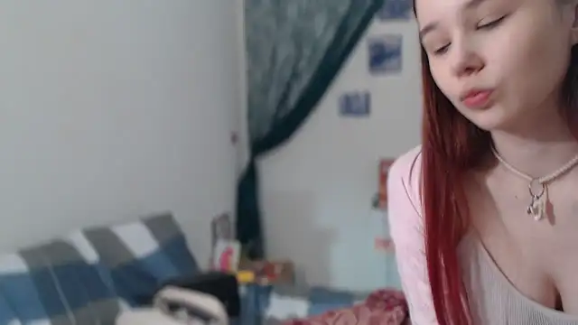Snapshot of MaryJane_x_Peter chatting on April 20, 12:41 pm MaryJane x Peter online show from April 20, 12:41 pm