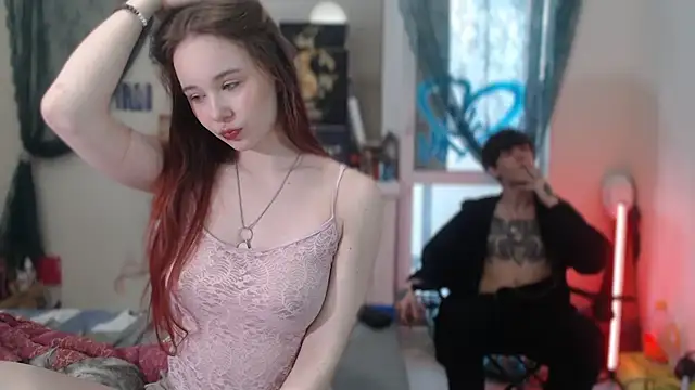 Snapshot of MaryJane_x_Peter chatting on May 20, 11:49 am MaryJane x Peter online show from May 20, 11:49 am
