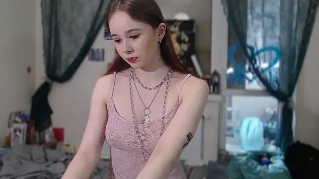 Snapshot of MaryJane_x_Peter chatting on May 27, 12:35 pm MaryJane x Peter online show from May 27, 12:35 pm