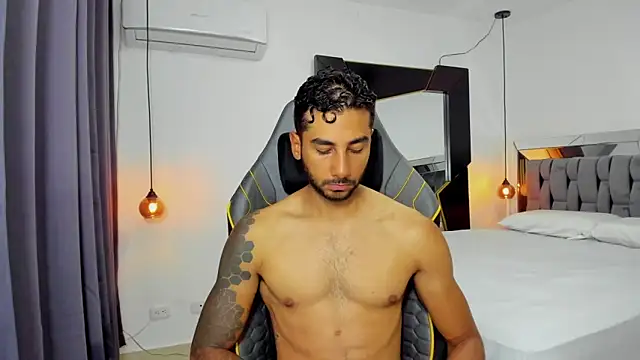 Snapshot of DorianGrey__ chatting on December 22, 11:13 pm DorianGrey online show from December 22, 11:13 pm