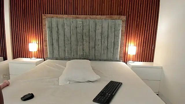 Lakisha Jackson  online show from February 24, 7:34 pm